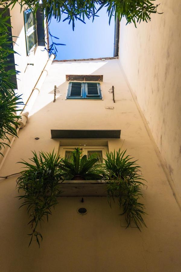 Santa Reparata Apt - Dolcevita Holiday Florença Exterior foto